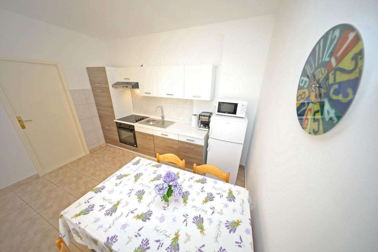 Krolo Apartment