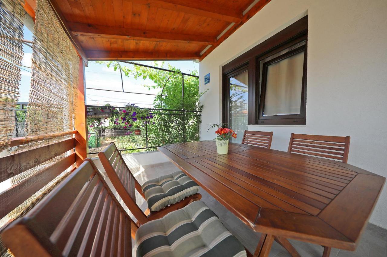 Krolo Apartment *